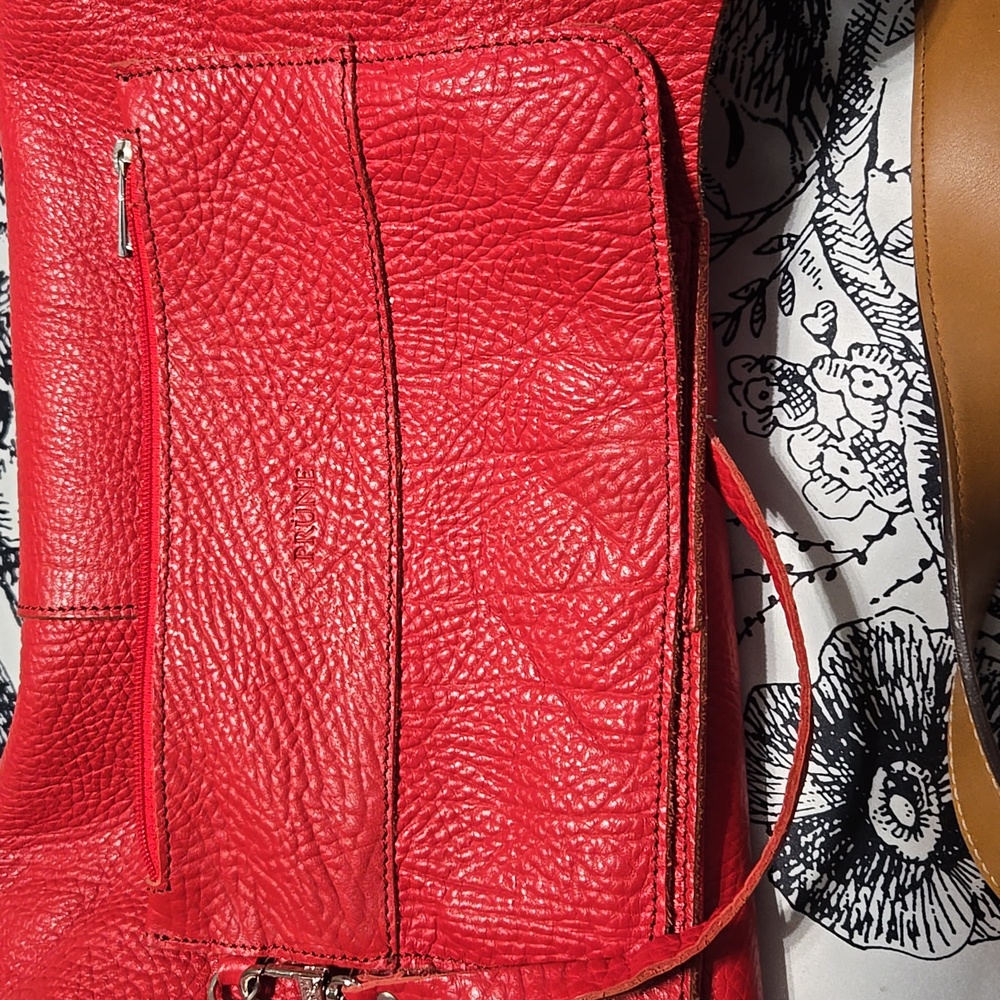 Red Leather Shoulder Bag - Picture 7 of 9